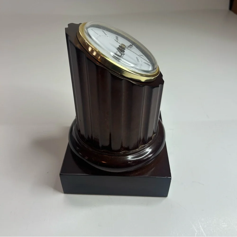 Vintage 1992 Bombay Company Cherry Wood Roman Column Desk Clock Japan Movement